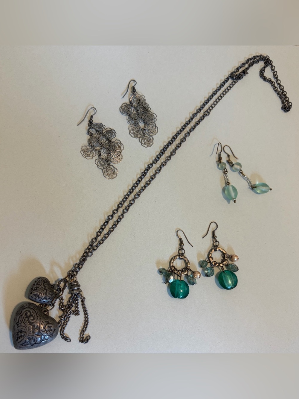 5 piece jewelry: Silver Heart Necklace and Tone Green Glass Drop Earrings